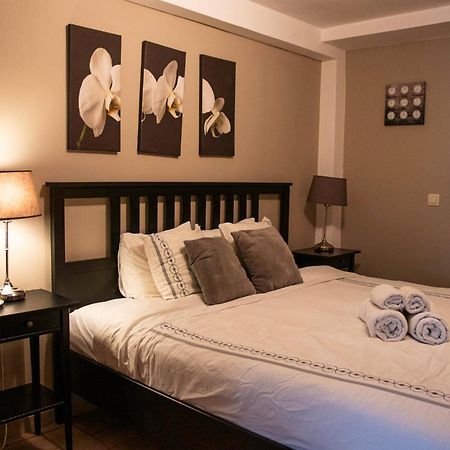 בריסל Archimede Guest House מראה חיצוני תמונה