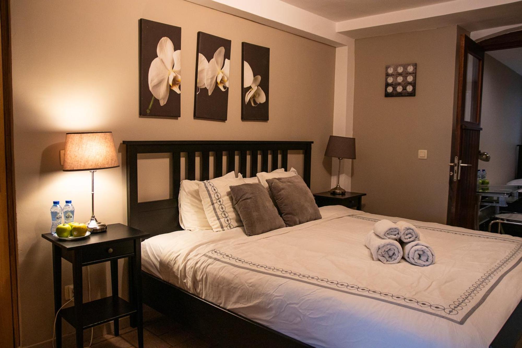 בריסל Archimede Guest House מראה חיצוני תמונה