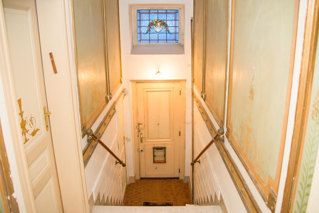 בריסל Archimede Guest House מראה חיצוני תמונה
